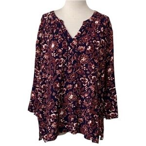 Gloria Vanderbilt Navy and White Floral Blouse